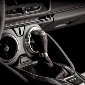 Read more about the article A Night To Remember: The Ideal Limousine Experience For Prom Night